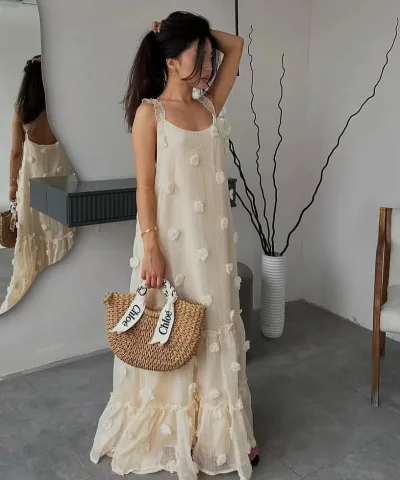 Creamy 2-straps Maxi Dress